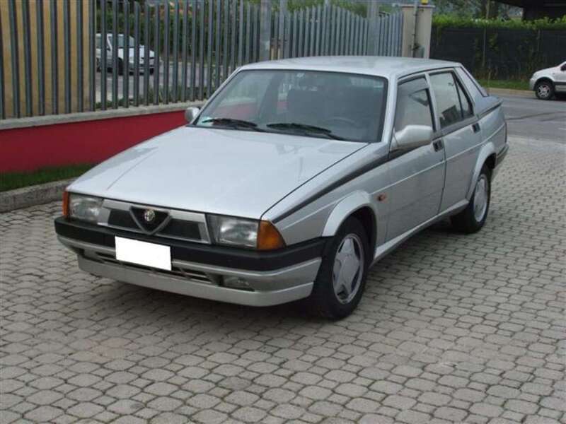 Usato 1992 Alfa Romeo 75 1.8 Benzin 120 CV (13.990 €)