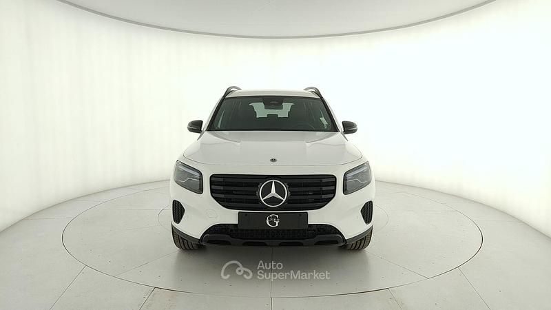 Nuova Mercedes GLB200 150 CV (110 kW) 2026 Bianco SUV