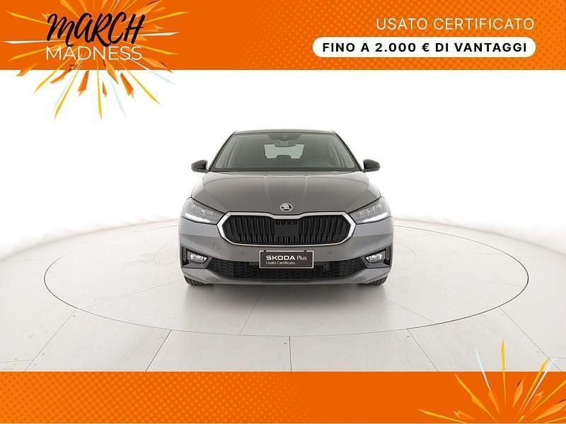 Usata Skoda Fabia 80 CV (58 kW) 2025 Grigio graphite metallizzato nero tulipano perlato Berlina