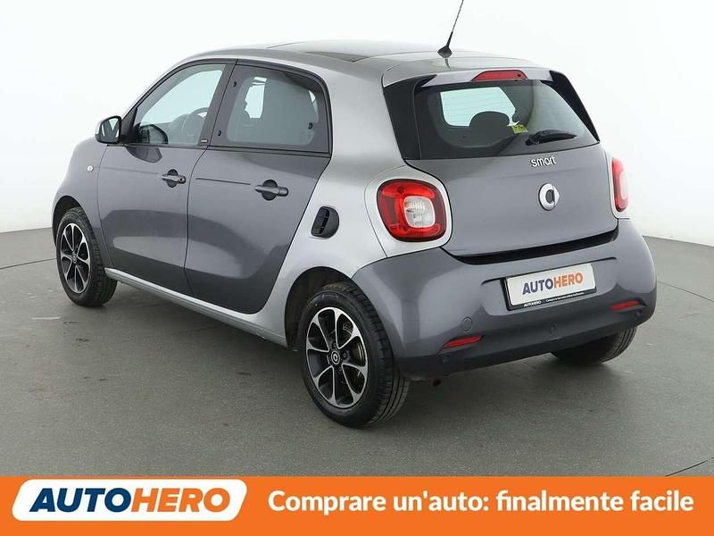 Usata Smart ForFour Passion 71 CV (52 kW) 2016 Grigio Utilitaria
