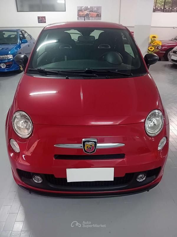 Usata Abarth 595 Custom 135 CV (99 kW) 2015 Rosso tristrato Utilitaria