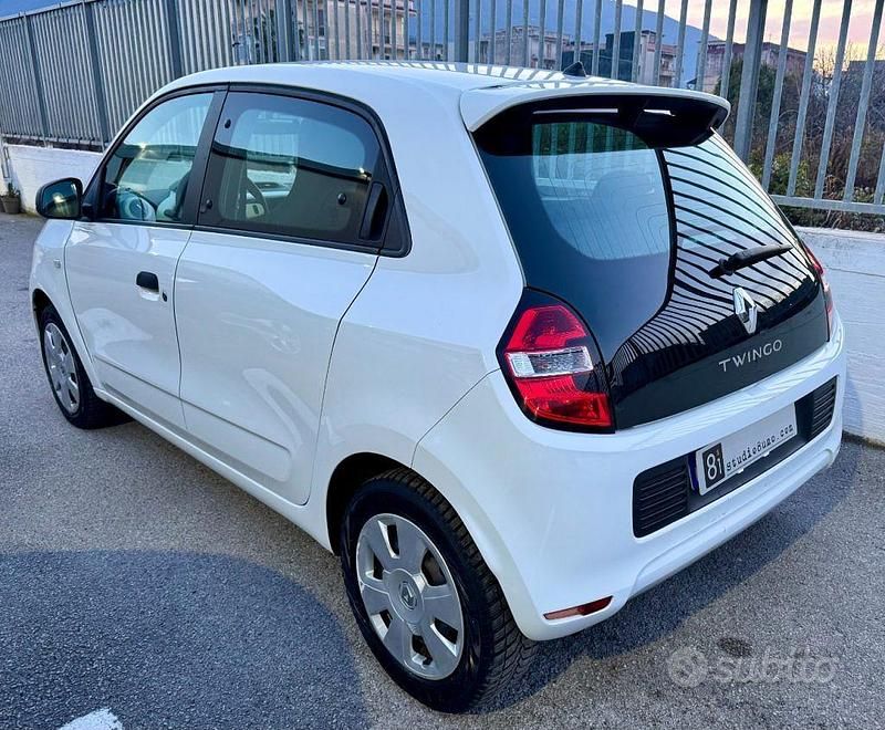 Usata Renault Twingo SE 69 CV (50 kW) 2014 Bianco Utilitaria