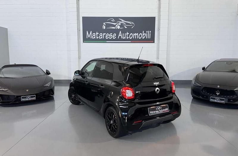 Usata Smart ForFour Passion 90 CV (66 kW) 2019 Nero Utilitaria