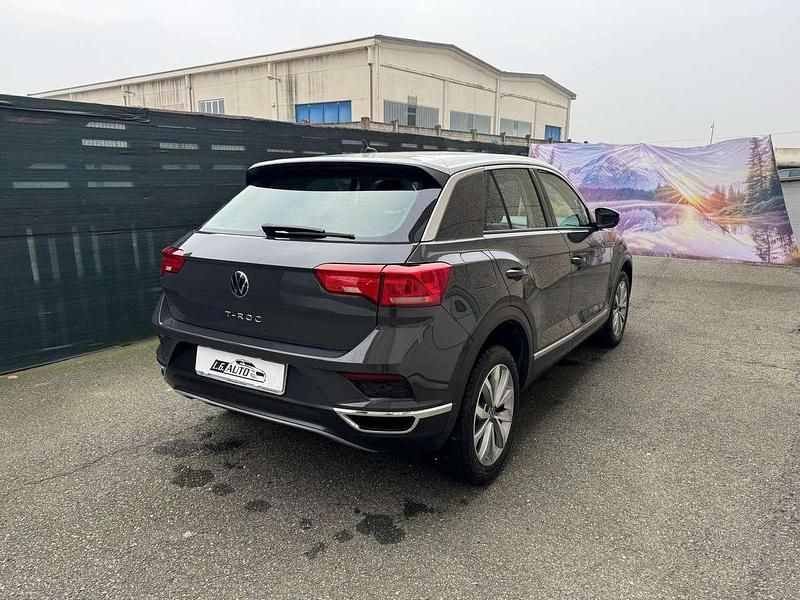Usata VW T-Roc Business 110 CV (80 kW) 2021 Grigio SUV