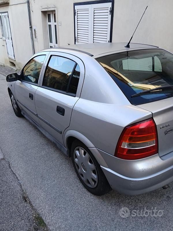 Usata Opel Astra 1999 Berlina