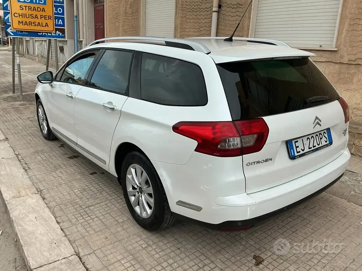 Usata Citroën C5 Seduction 111 CV (81 kW) 2011 Bianco Berlina