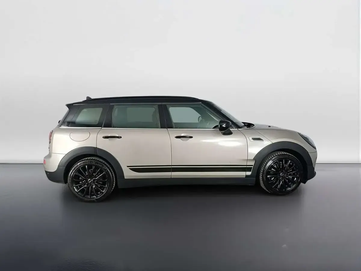 Usata Mini Cooper D Clubman Essential 150 CV (110 kW) 2021 Grigio Station wagon