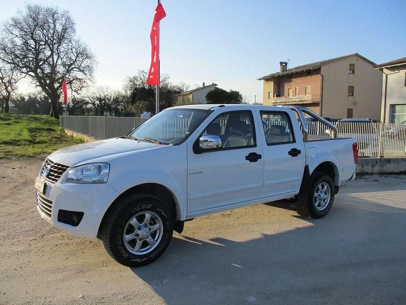 Usata Great Wall Steed 5 139 CV (102 kW) 2015 Bianco SUV