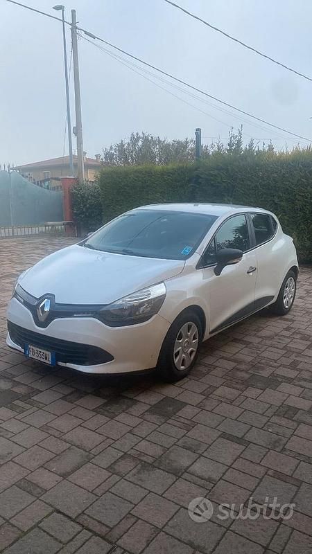 Usata Renault Clio IV 78 CV (57 kW) 2016 Bianco Furgone