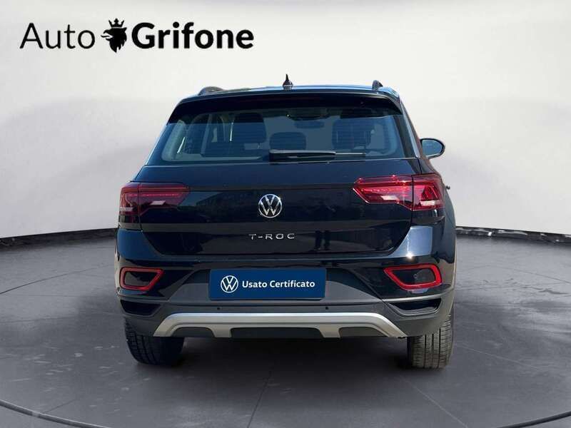 Usata VW T-Roc Life 116 CV (85 kW) 2024 Nero SUV