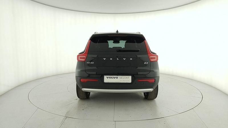 Usata Volvo XC40 Core 163 CV (119 kW) 2025 Onyx black SUV