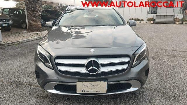 Usata Mercedes GLA180 Sport 109 CV (80 kW) 2015 Antracite metallizzato SUV