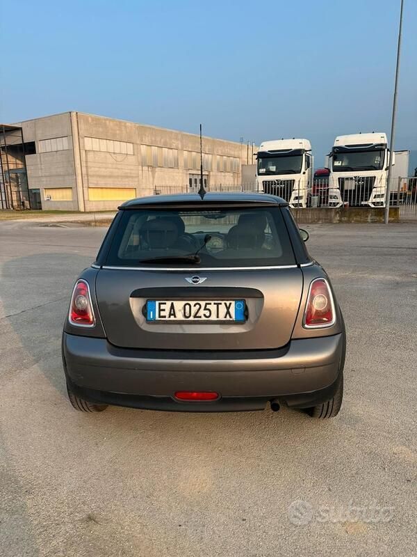 Usata Mini ONE 95 CV (69 kW) 2010 Utilitaria