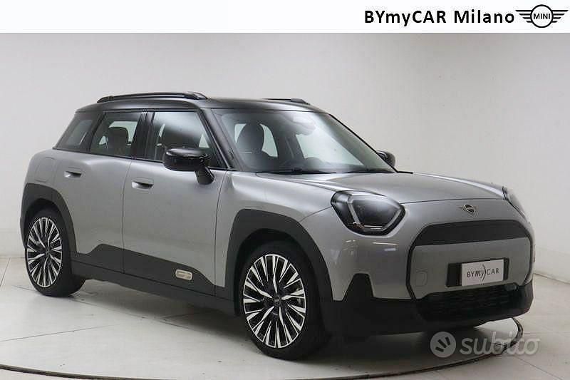 Usata Mini Aceman Classic 135 kW (184 CV) 2025 Argento SUV