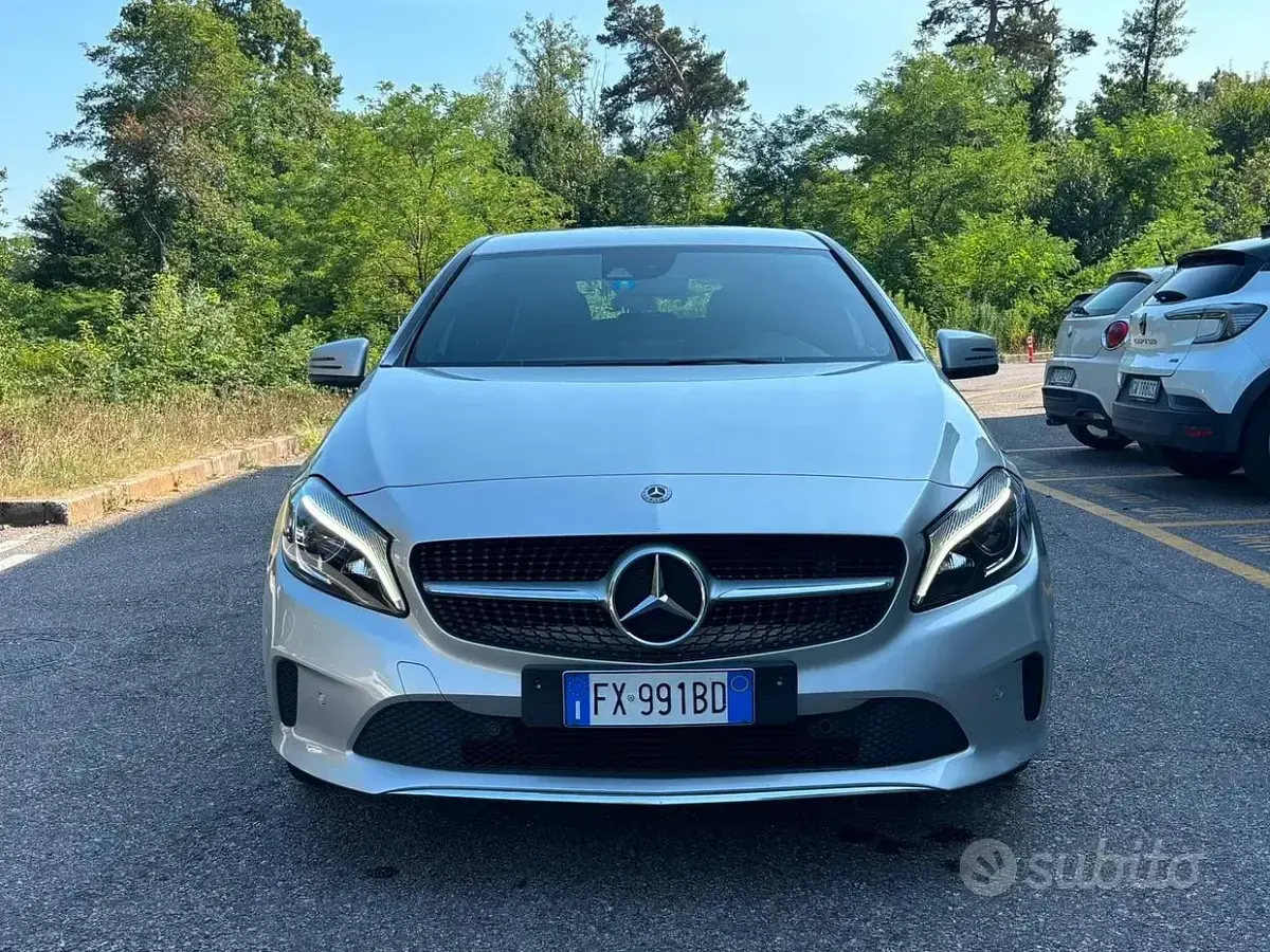Usata Mercedes A220 177 CV (130 kW) 2018 Grigio Berlina