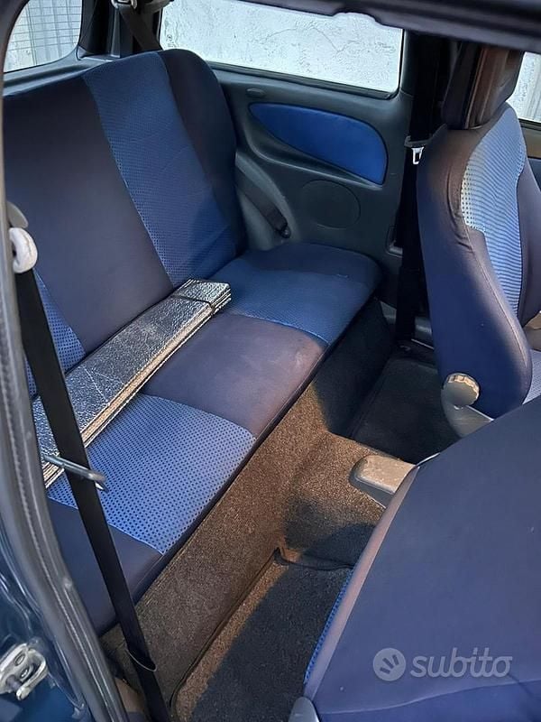 Usata Lancia Ypsilon 2000 Blu Utilitaria