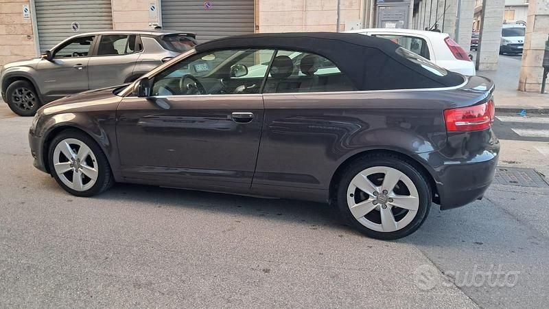 Usata Audi A4 2010 Grigio Cabrio