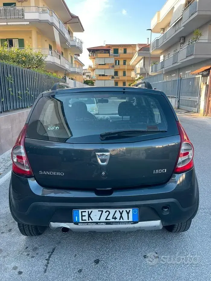 Usata Dacia Sandero Stepway 90 CV (66 kW) 2012 Grigio Berlina