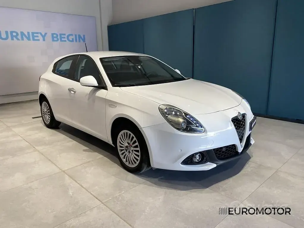 Usata Alfa Romeo Giulietta 120 CV (88 kW) 2018 Bianco Utilitaria