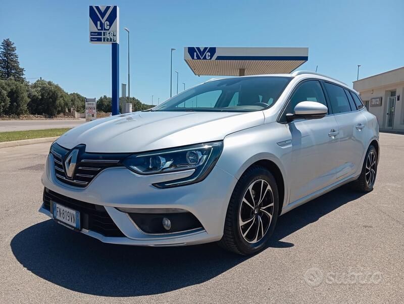 Usata Renault Mégane GrandTour Intens 110 CV (80 kW) 2018 Argento Station wagon