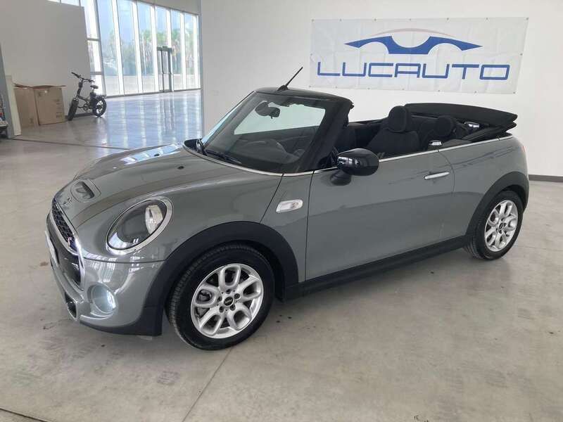 Usata Mini Cooper S Cabriolet Hype 192 CV (141 kW) 2020 Grigio Cabrio
