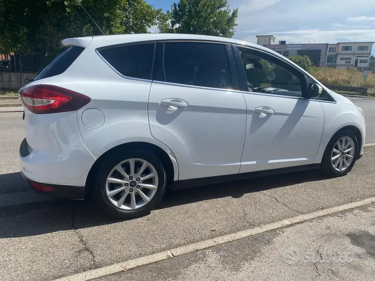 Usata Ford C-MAX Business Edition 120 CV (88 kW) 2016 Bianco Monovolume