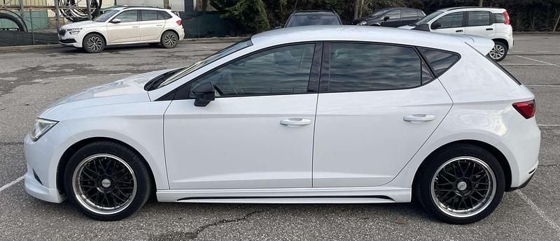Usata Seat Leon Style 110 CV (80 kW) 2017 Bianco Berlina