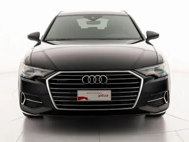 Usata Audi A6 Business 231 CV (169 kW) 2020 Nero mythos metallizzato Station wagon