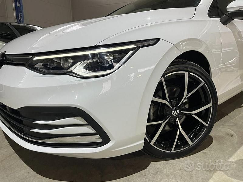 Usata VW Golf VIII Style 150 CV (110 kW) 2024 Bianco Berlina