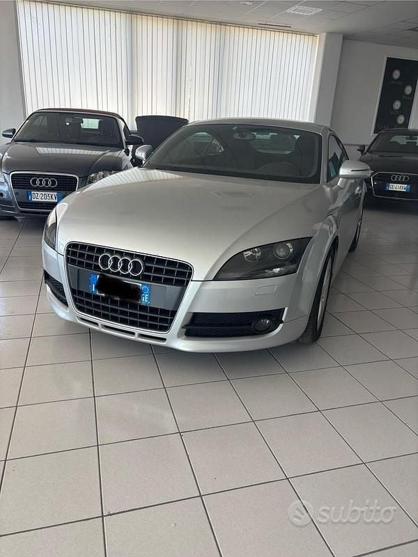Argento Usata 2008 Audi TT Advanced Plus Coupé | 7900 € (Ottimo prezzo) - Immagine 1/4