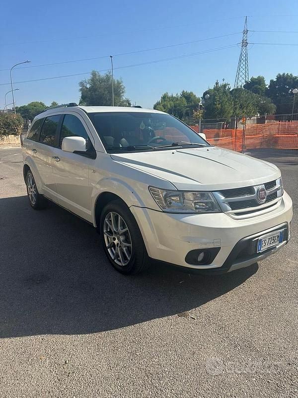 Usata Fiat Freemont 170 CV (125 kW) 2013 Bianco SUV