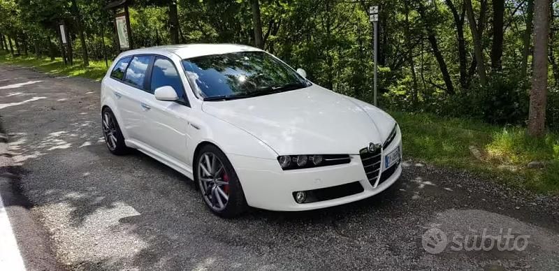 Usata Alfa Romeo 159 Distinctive 260 CV (191 kW) 2009 Bianco Station wagon