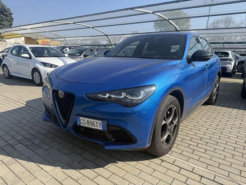 Usata Alfa Romeo Stelvio Sprint 280 CV (205 kW) 2024 Blu SUV