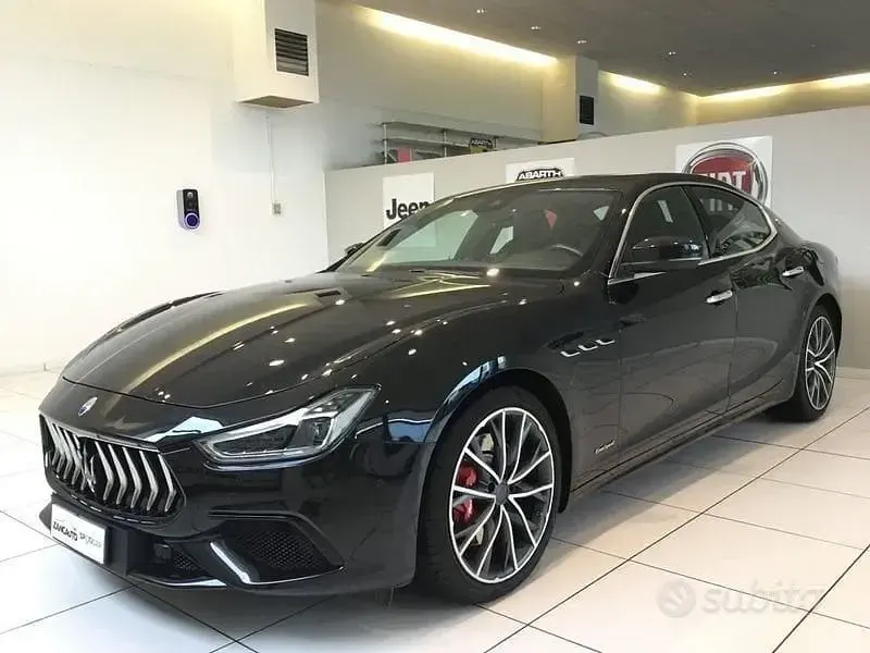 Usata Maserati Ghibli 275 CV (202 kW) 2019 Nero Berlina