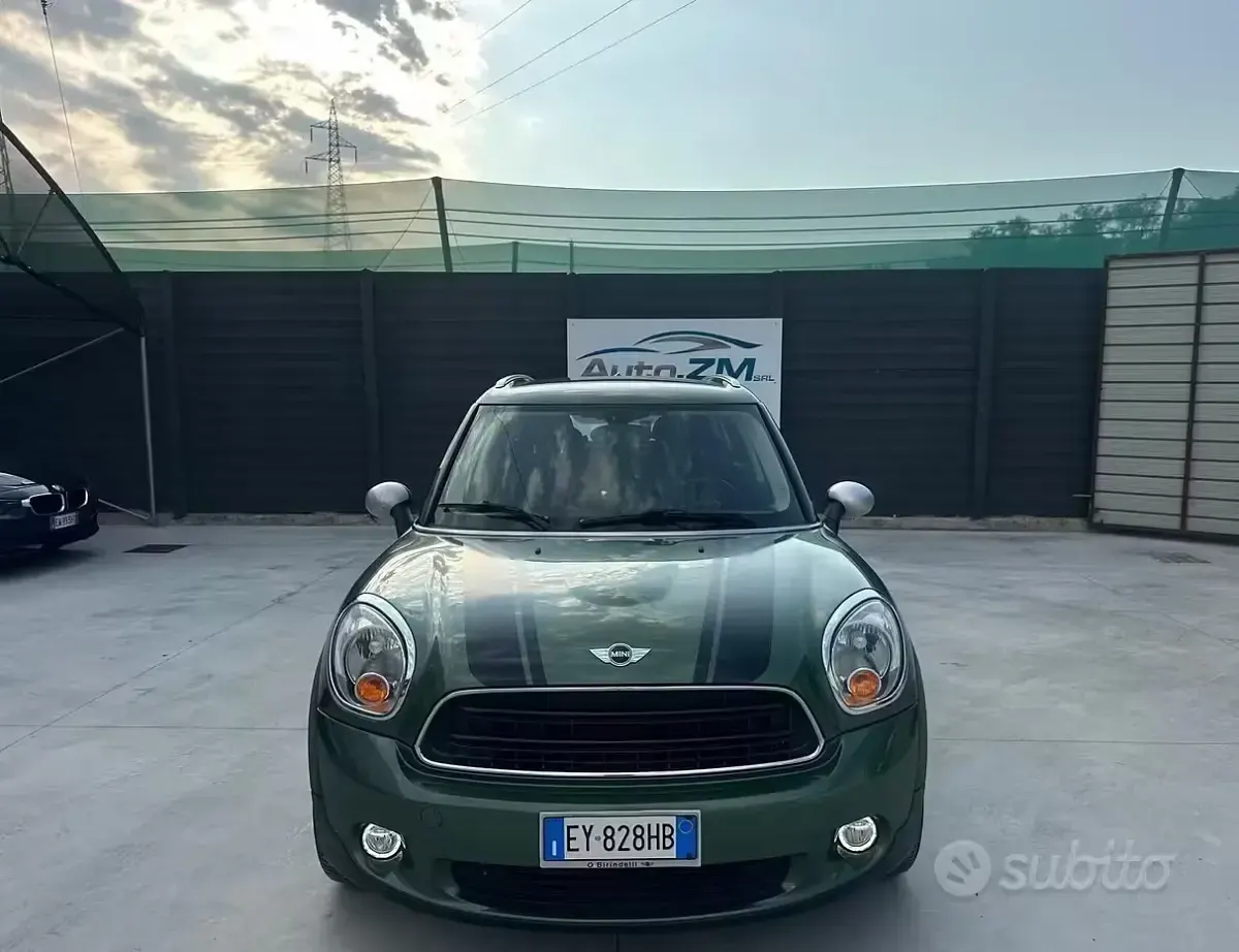 Usata Mini Countryman Business 90 CV (66 kW) 2015 Verde SUV
