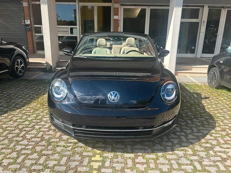 Usata VW Beetle Cabriolet 105 CV (77 kW) 2015 Nero Cabrio