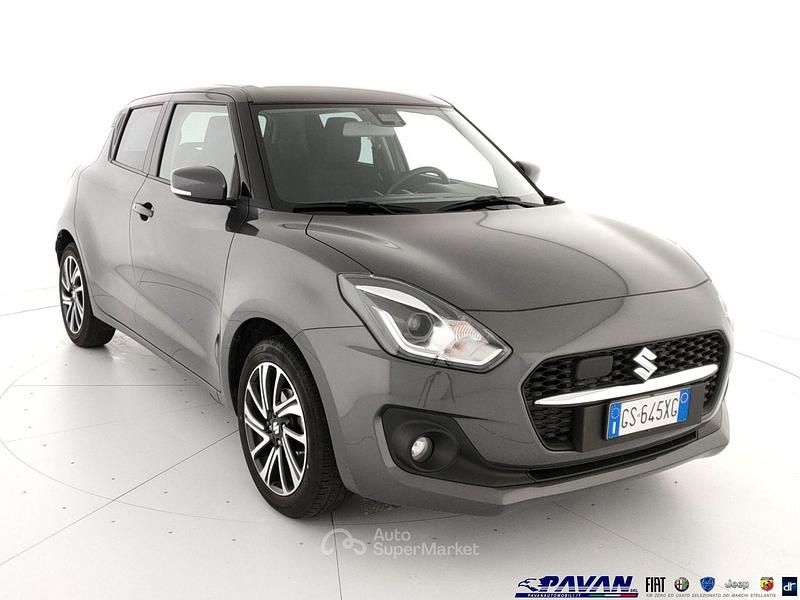 Usata Suzuki Swift 83 CV (61 kW) 2024 Grigio scuro Utilitaria