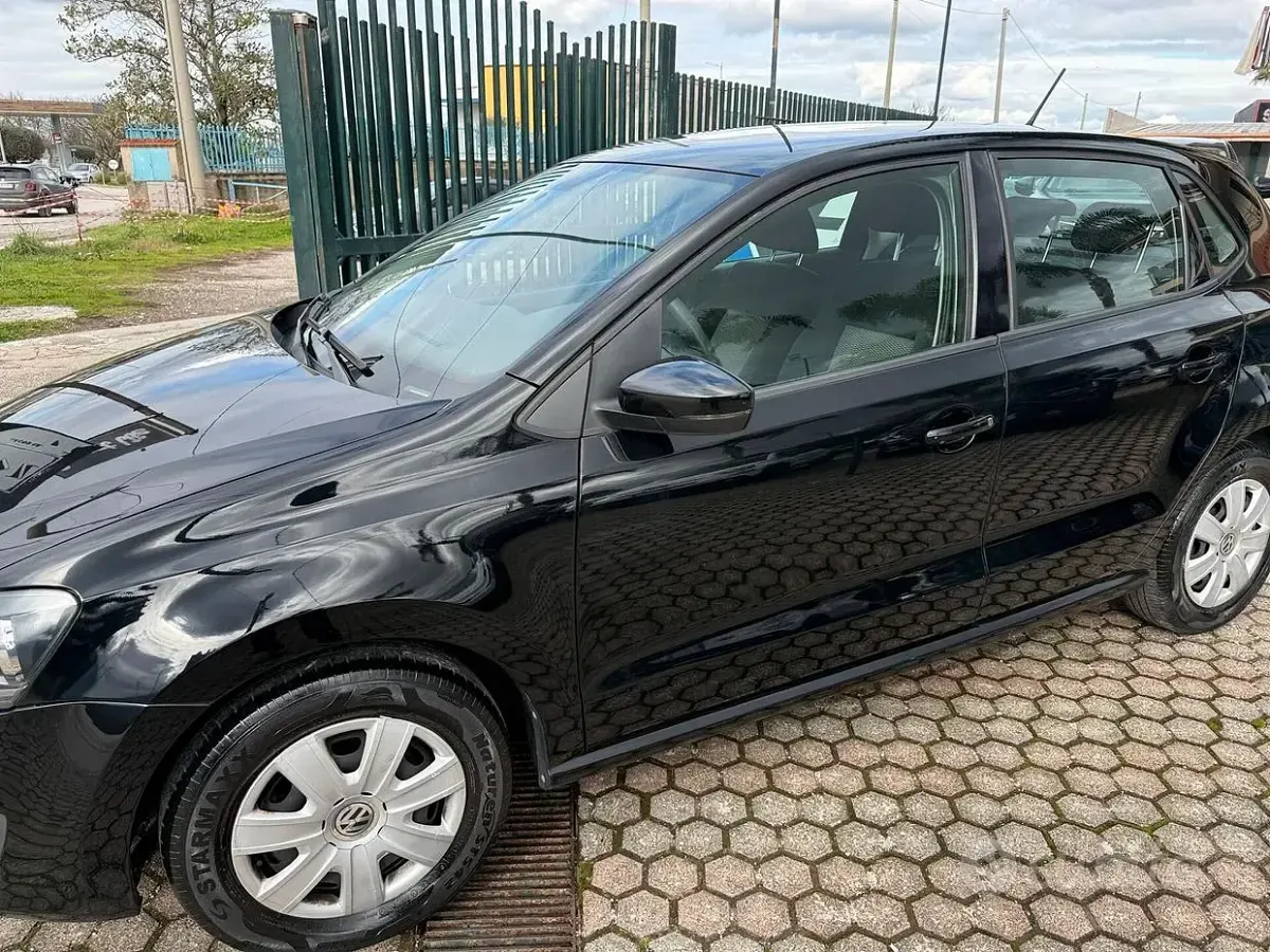 Usata VW Polo Comfortline 75 CV (55 kW) 2014 Nero Berlina