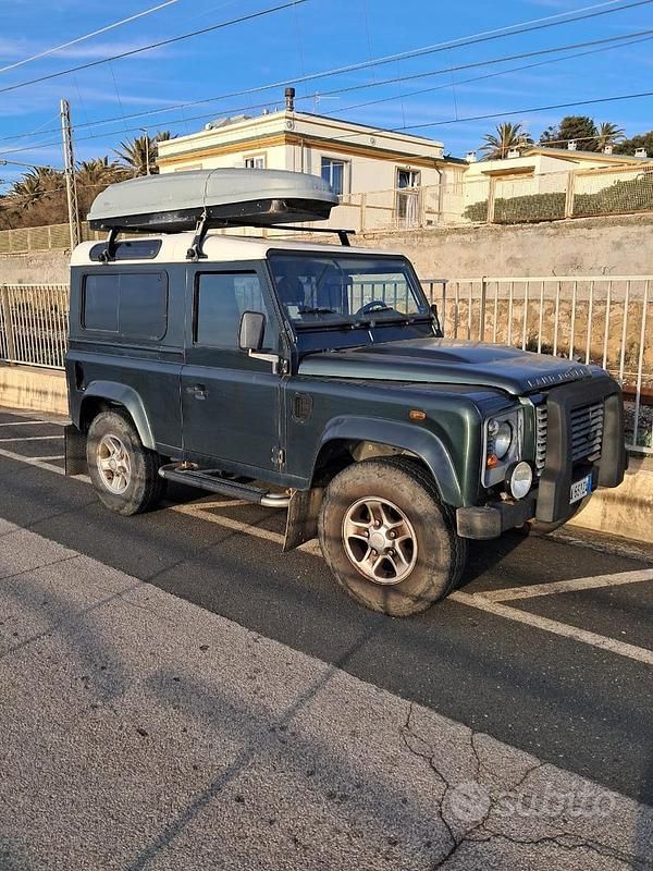 Usata Land Rover Defender 2010 Verde SUV