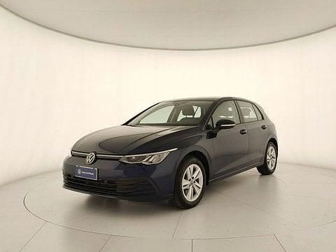 Blu Usata 2024 VW Golf VIII Life Tre volumi | 21.658 € (Super prezzo) - Immagine 1/4