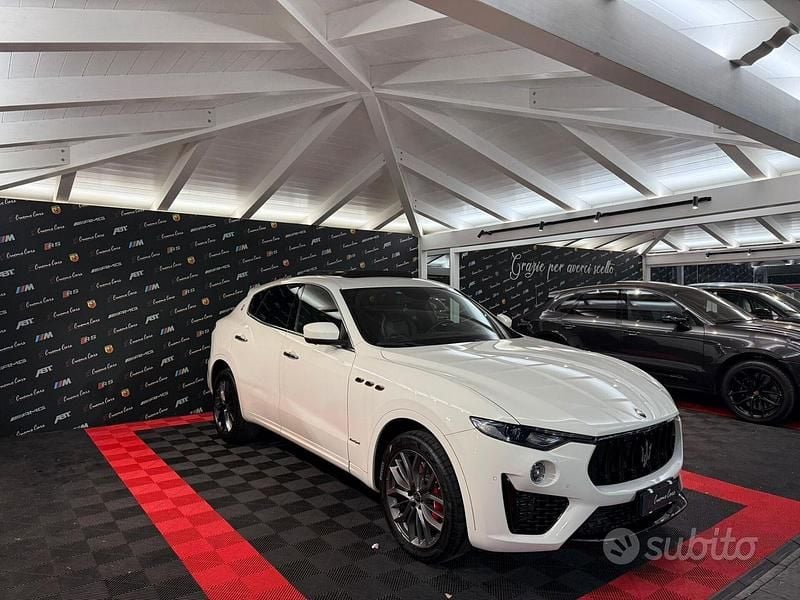 Usata Maserati GranSport 275 CV (202 kW) 2019 Bianco Station wagon