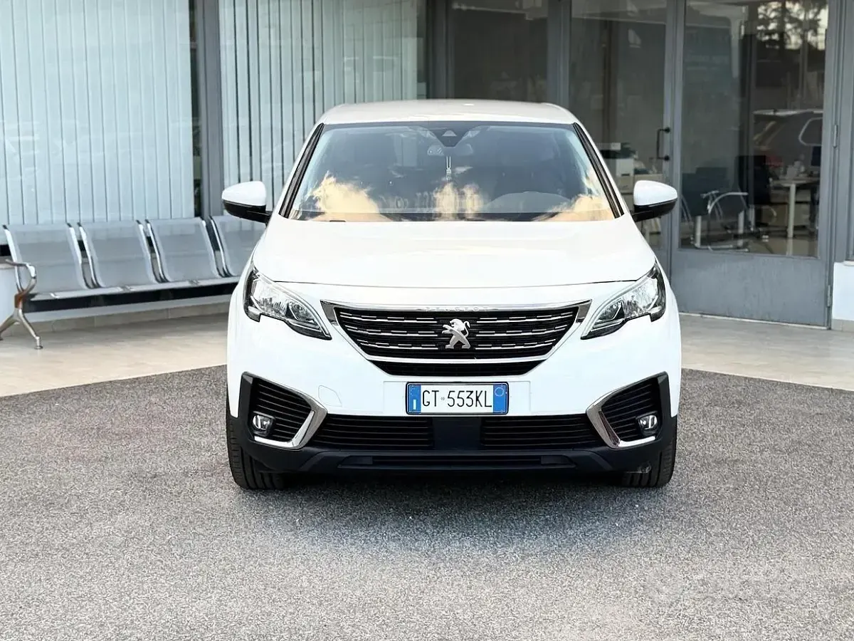 Usata Peugeot 5008 S 131 CV (96 kW) 2019 Bianco SUV