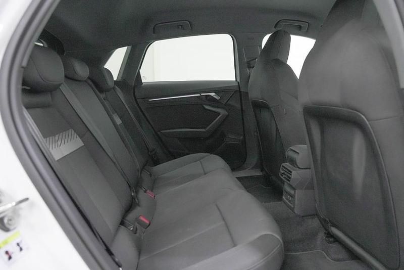 Usata Audi A3 Sportback S-Line 150 CV (110 kW) 2024 Utilitaria