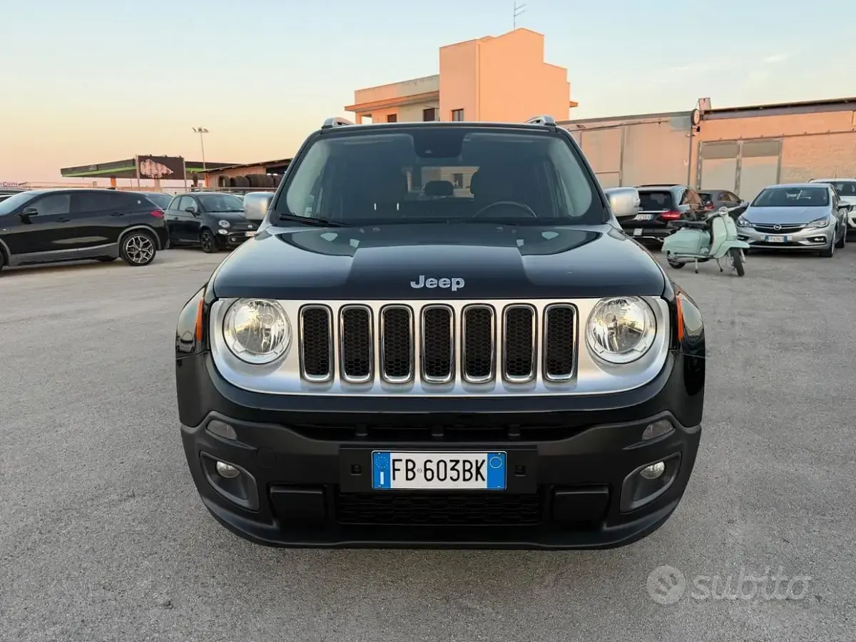 Usata Jeep Renegade Limited 120 CV (88 kW) 2015 Nero SUV