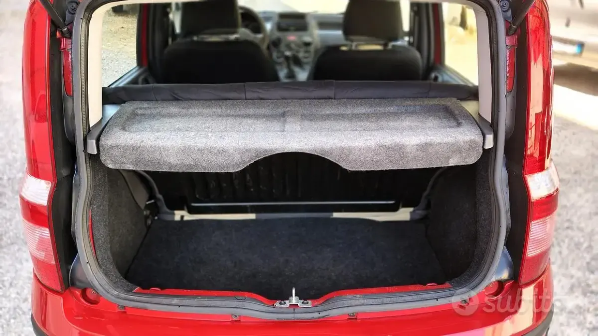 Usata Fiat Panda Dynamic 60 CV (44 kW) 2010 Rosso Utilitaria
