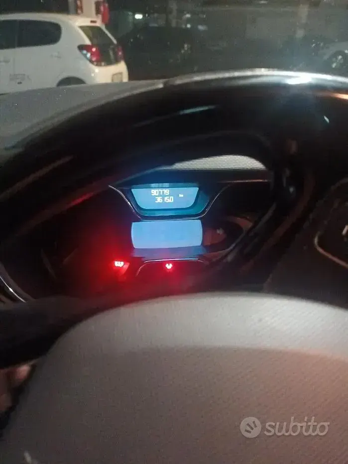 Usata Renault Captur 90 CV (66 kW) 2015 SUV