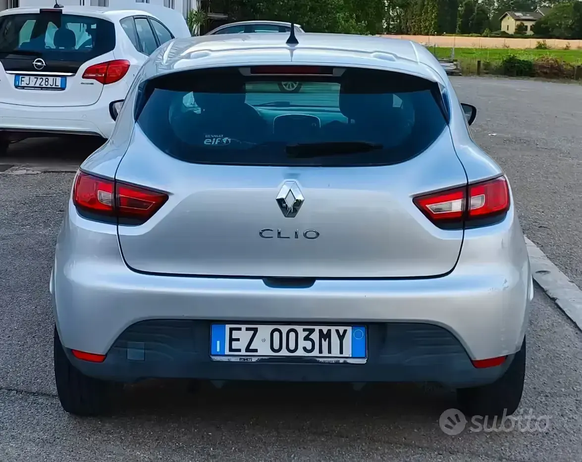 Usata Renault Clio IV 73 CV (53 kW) 2015 Grigio Berlina