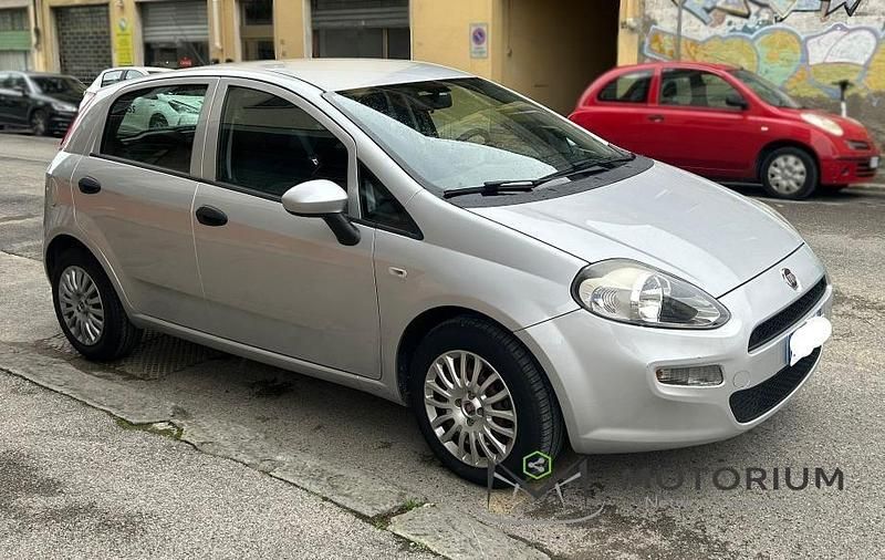 Usata Fiat Punto Lounge 69 CV (50 kW) 2016 Giallo Utilitaria