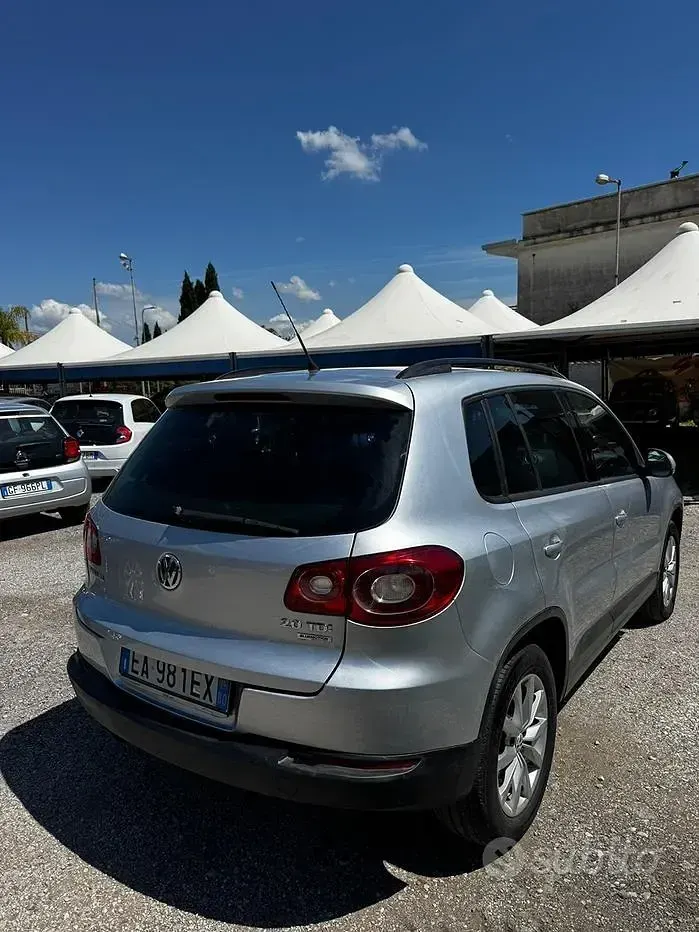 Usata VW Tiguan 140 CV (102 kW) 2010 Grigio SUV