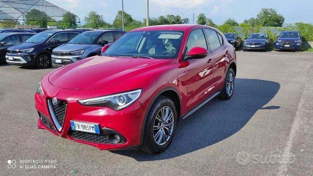 Usata Alfa Romeo Stelvio Super 209 CV (153 kW) 2018 Rosso SUV